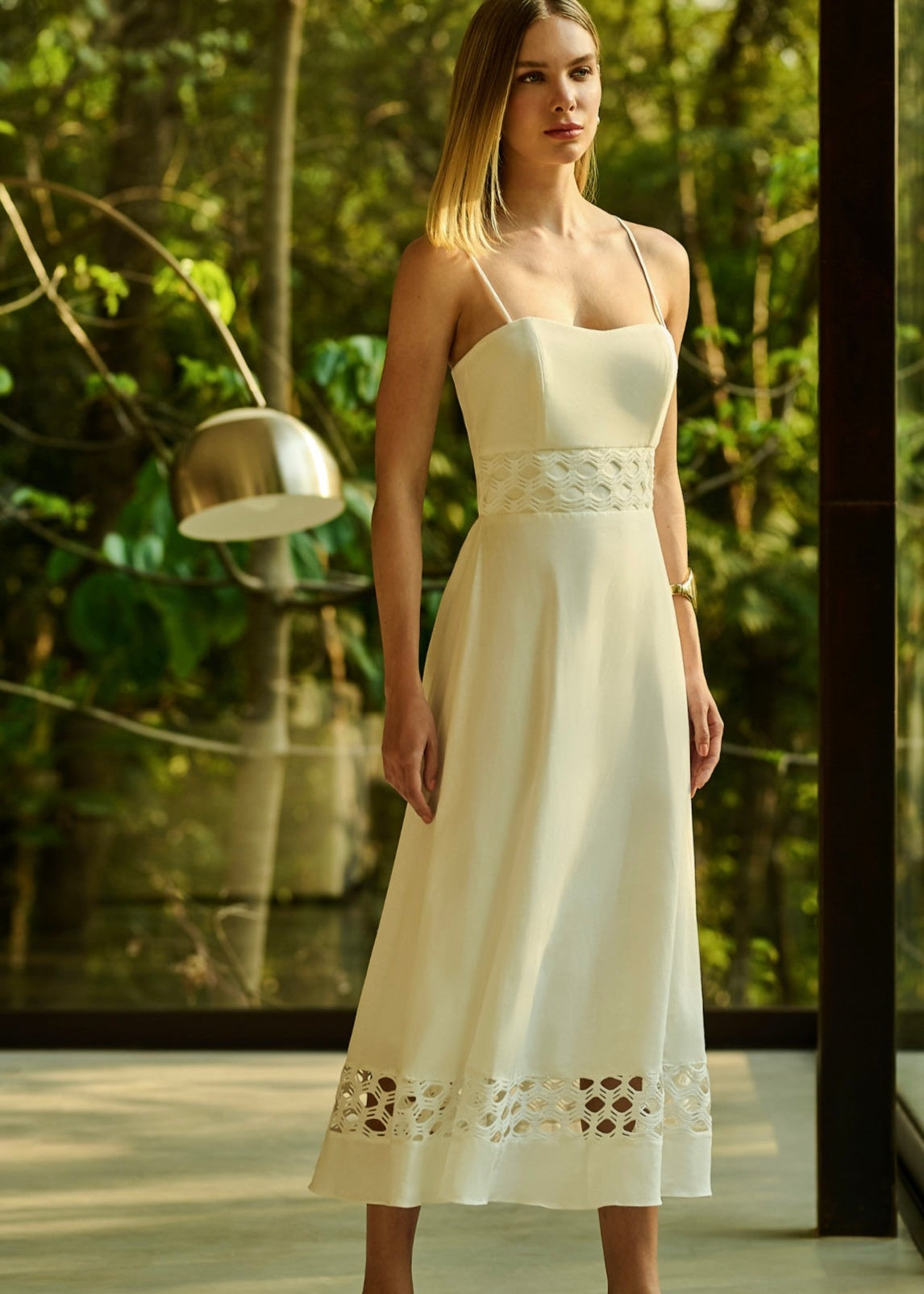 Vestido blanco renda abdomen