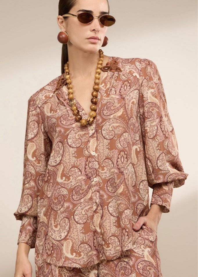 Conjunto camisa y pantalon bacterias