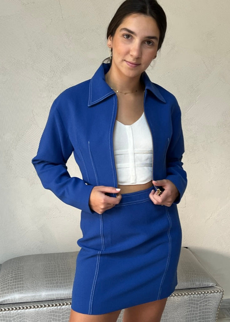 Conjunto falda apertura y chaqueta