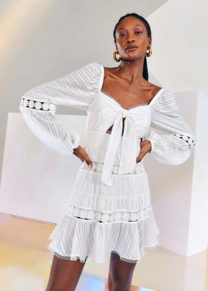 Vestido corto encaje m/l