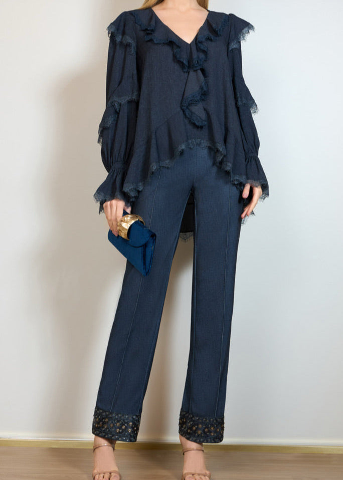 Conjunto blusa volantes y pantalón bordado
