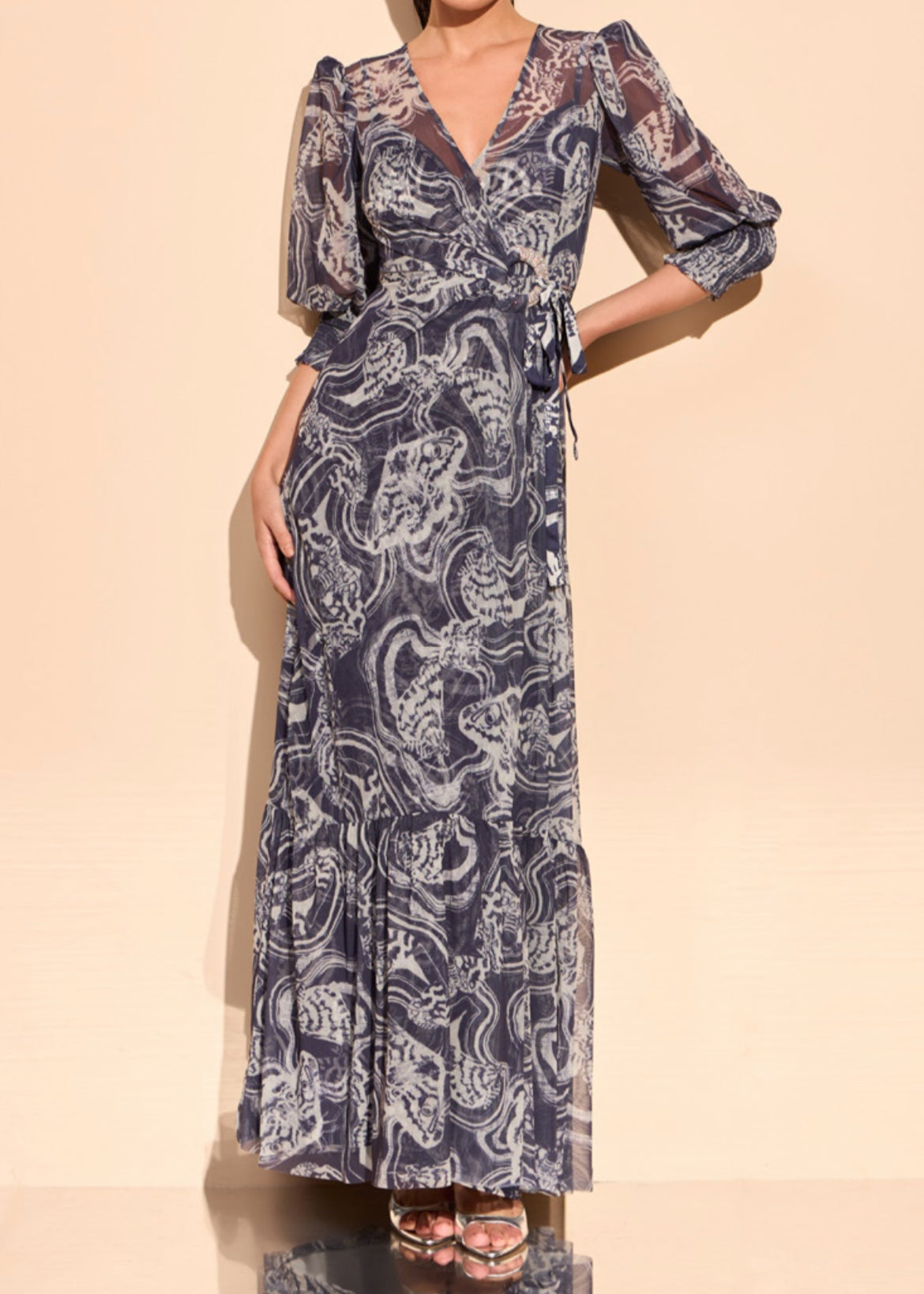 Vestido largo borboletas con mangas