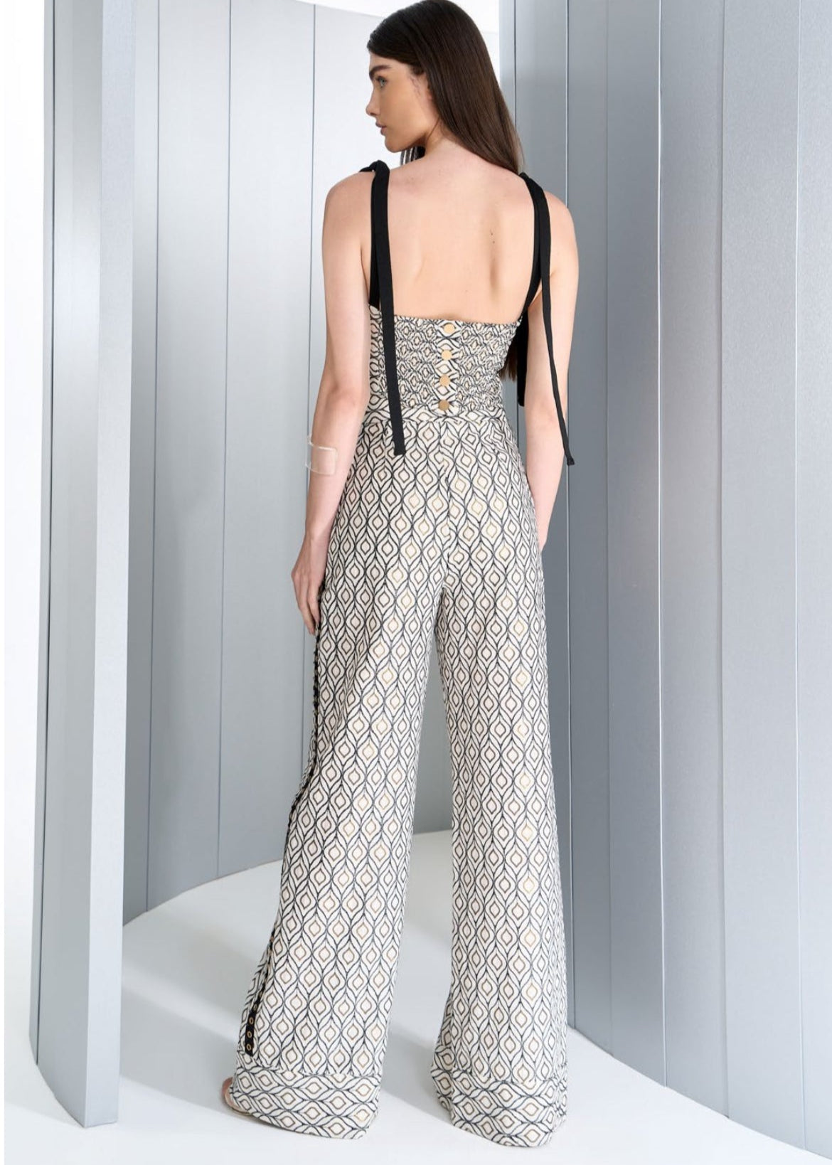 Conjunto Ilhos Crop Top y Pantalon