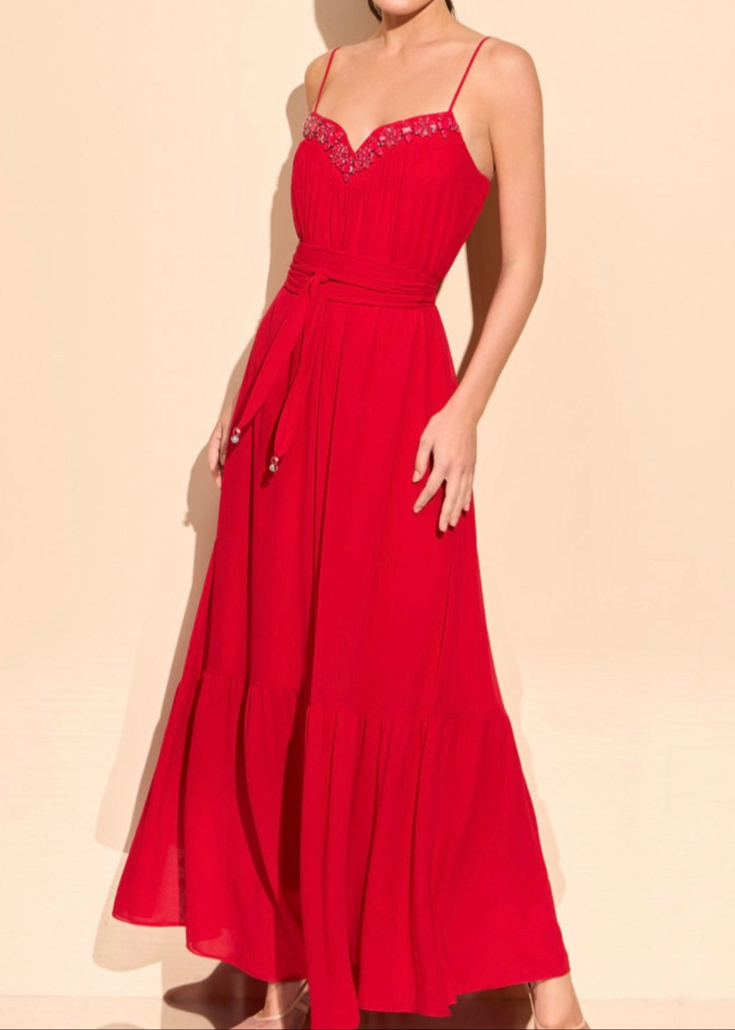 Vestido tiritas bordado