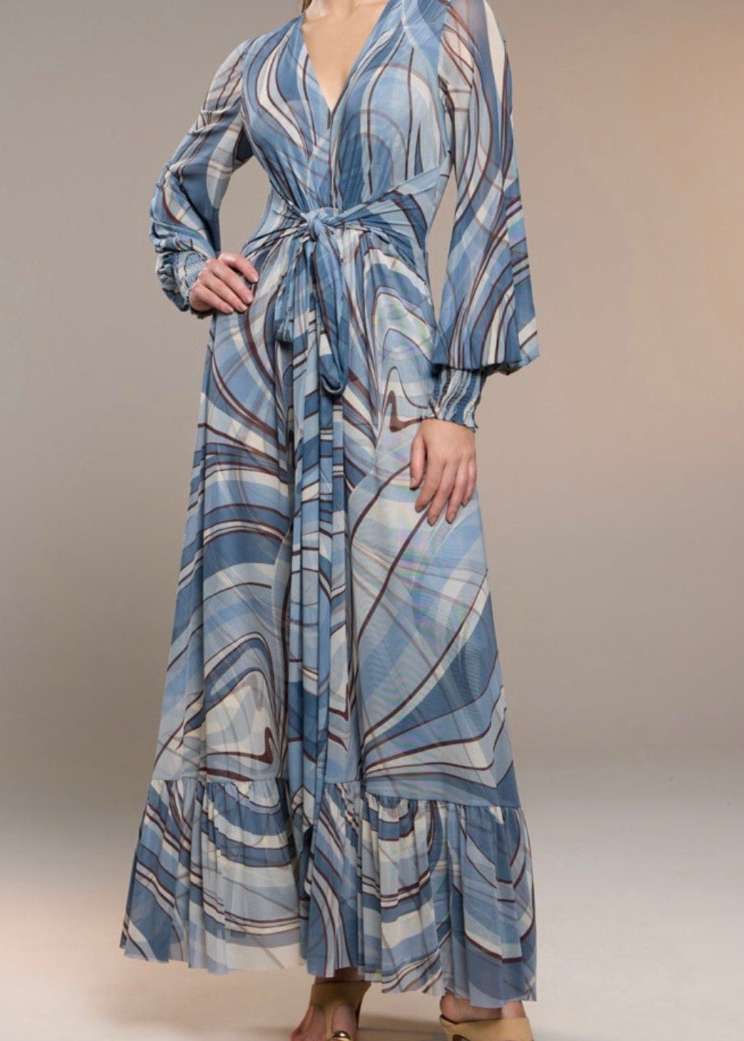 Vestido tulle midi amarrado