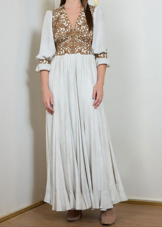 Vestido largo bordado