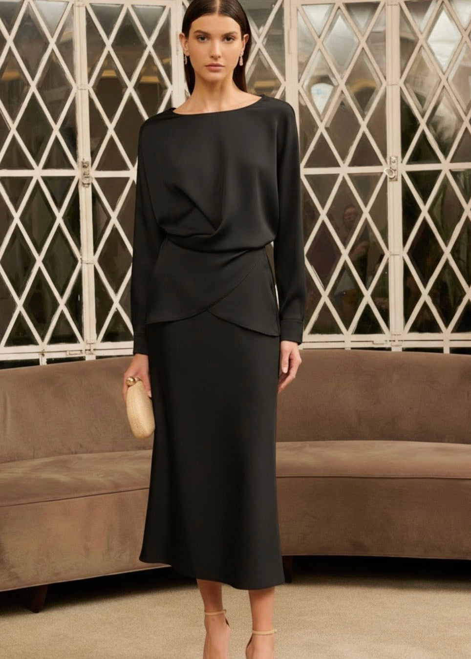 Vestido midi manga larga satinado